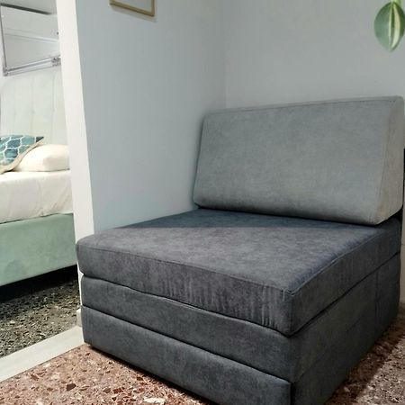 Chic Apt Near Acropolis - Avdi Square Athens Ngoại thất bức ảnh