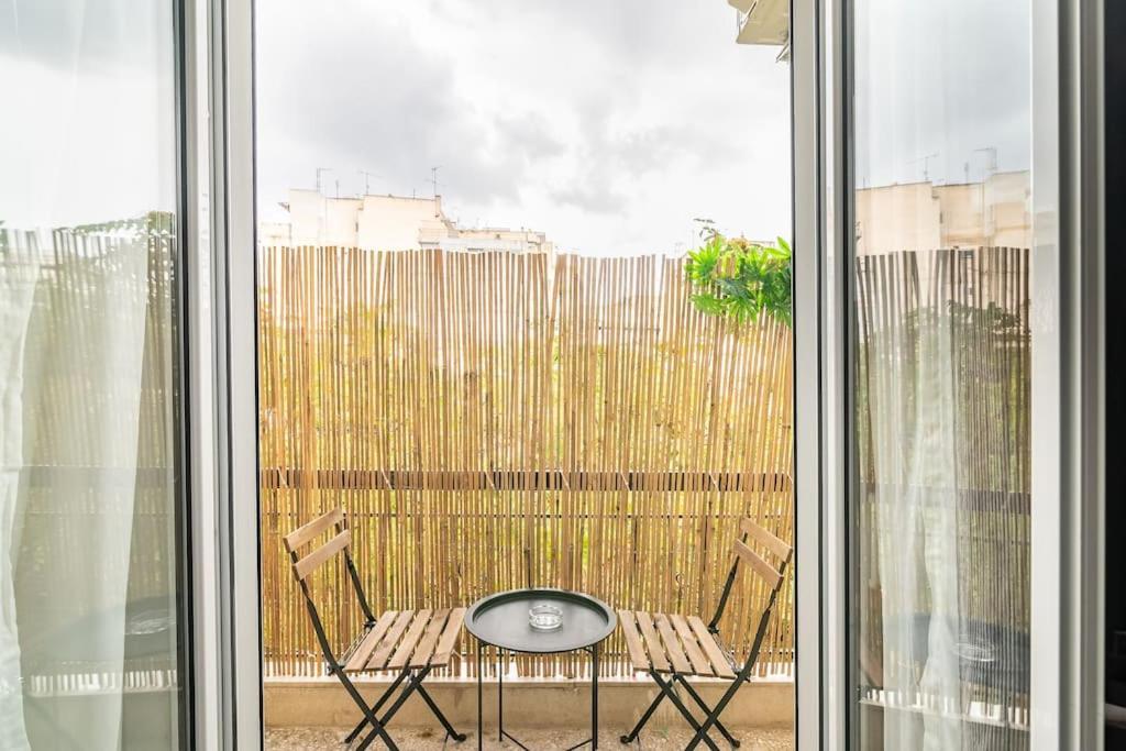 Chic Apt Near Acropolis - Avdi Square Athens Ngoại thất bức ảnh